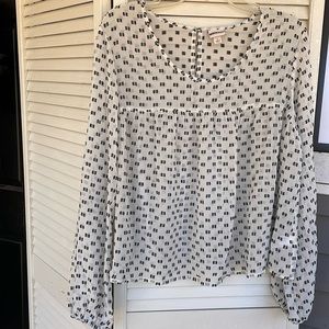 Merona LS flow top. Black/white Size: Large great with jeans!